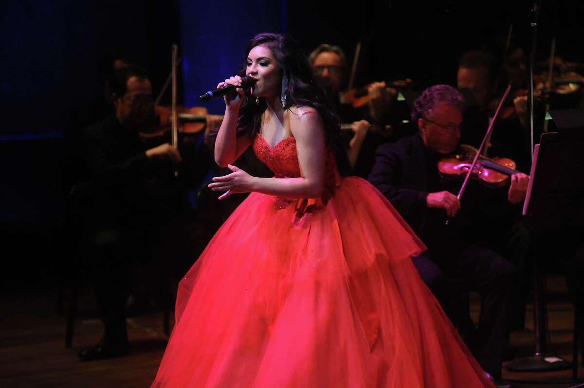 San Antonio singer Isabel Marie Sanchez performing 'Viva Selena' with ...