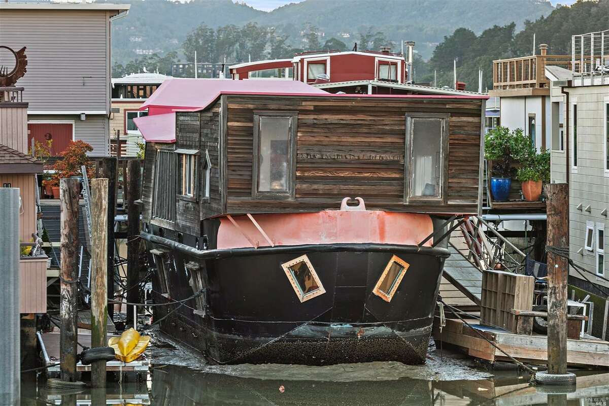 Late poet Shel Silverstein's Sausalito houseboat listing for 780,000