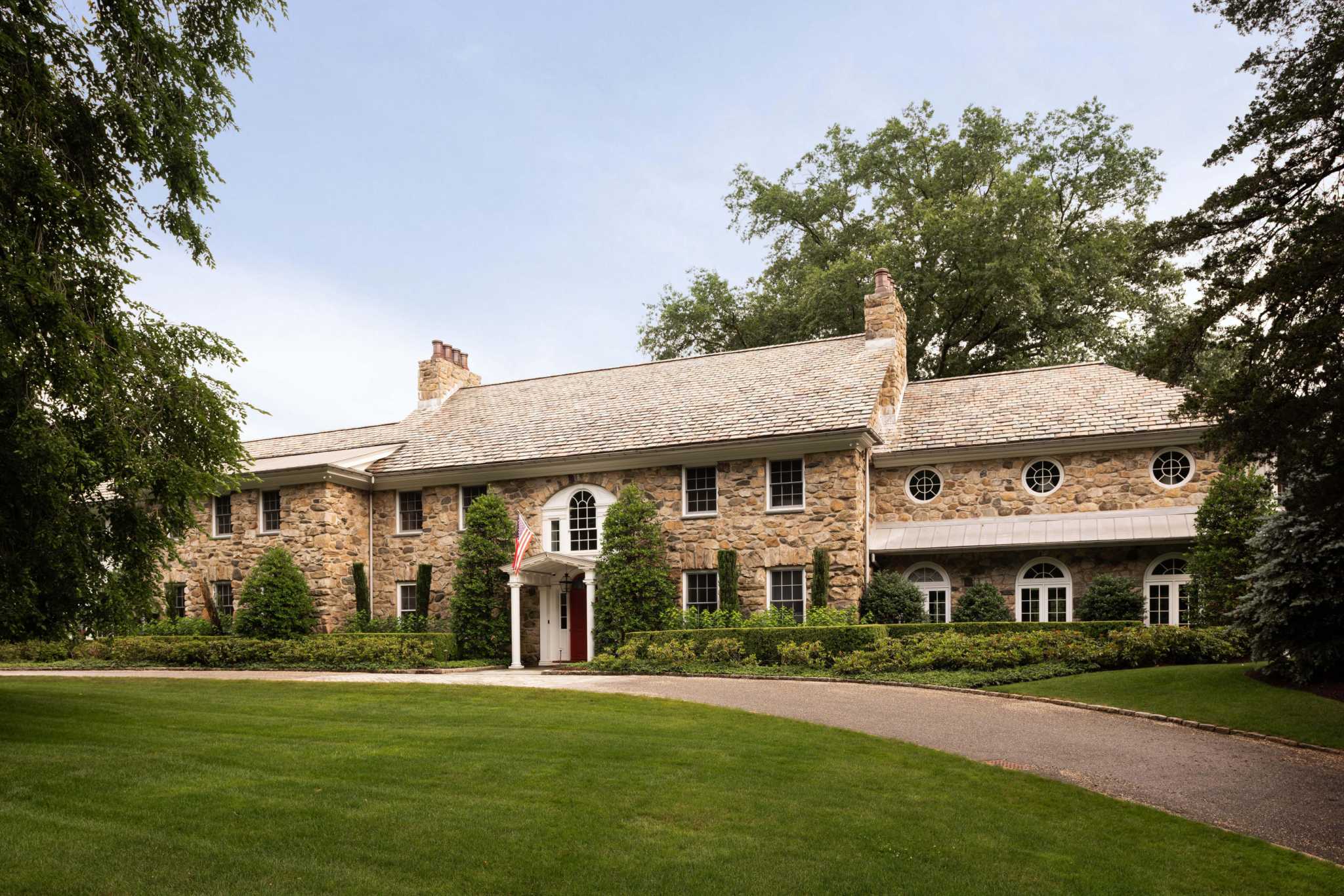 Mary Tyler Moore home in Greenwich to gain historic honor