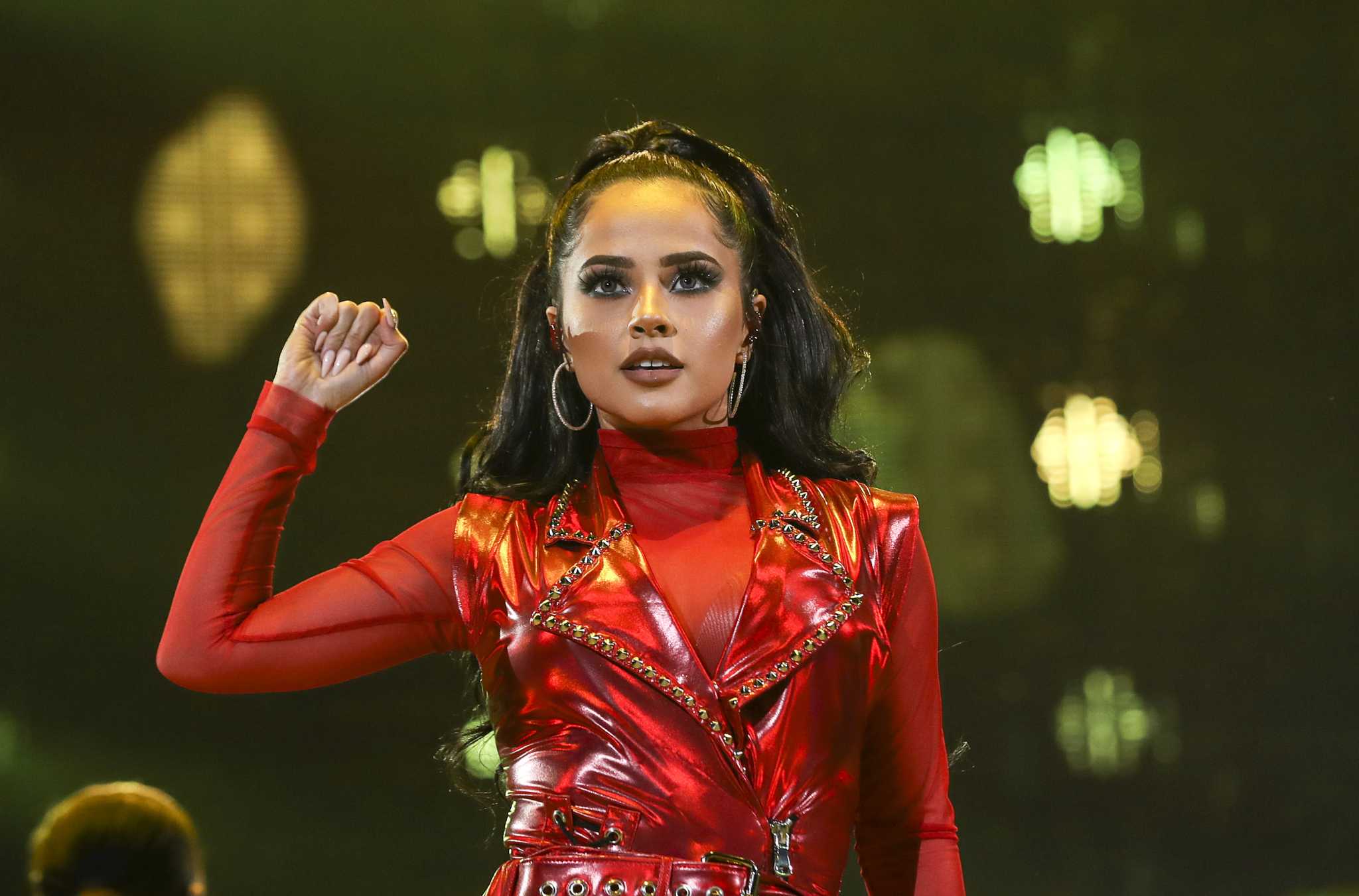 Photos From Article Becky G Takes A Superstar Turn On The Rodeohouston Stage