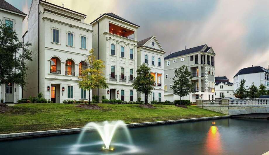 Hines has partnered with five premiere builders to develop more than 500 homesites inside Loop 610.