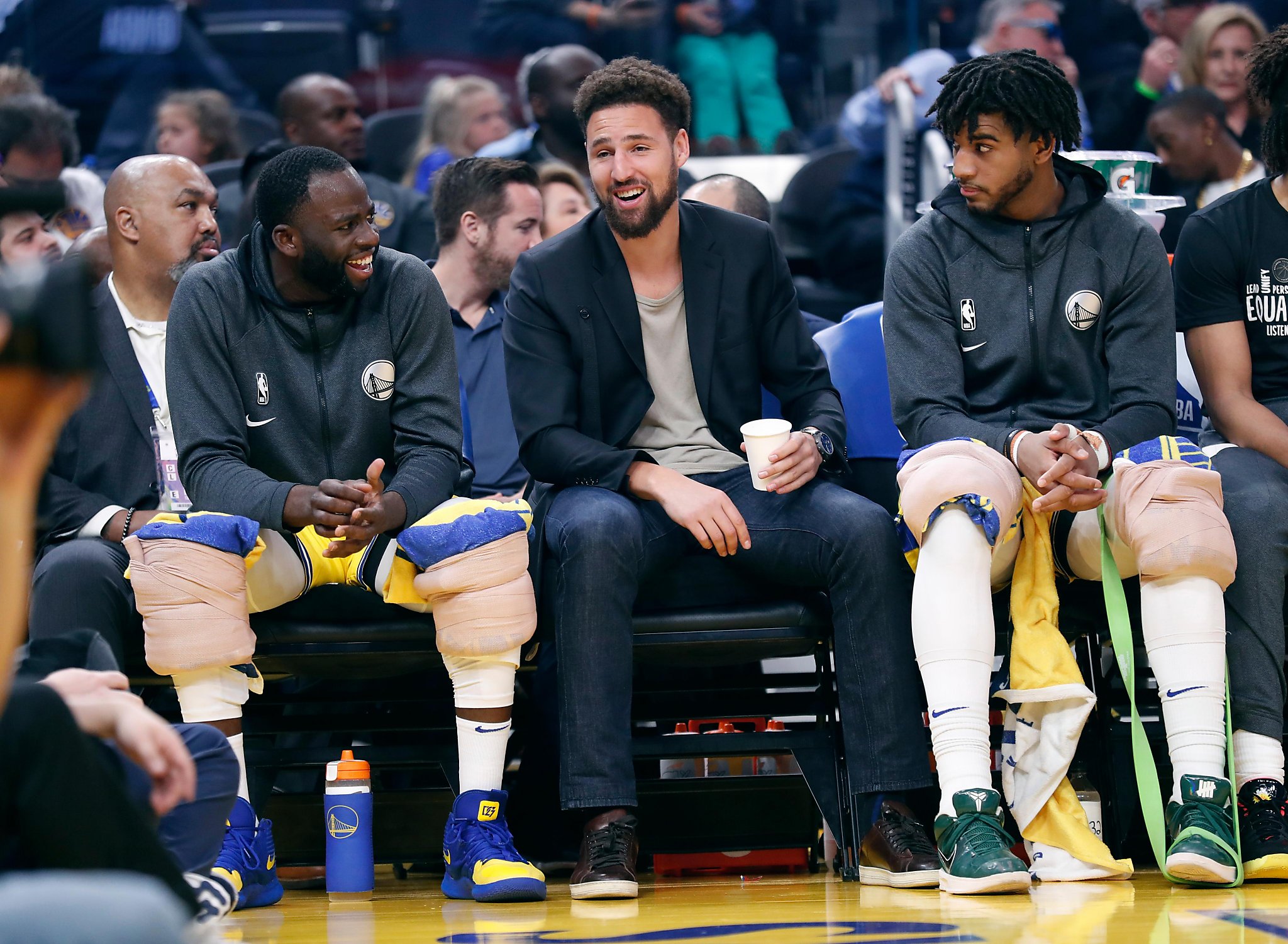 Warriors’ Klay Thompson participates in first group practice since ACL injury - SFChronicle.com