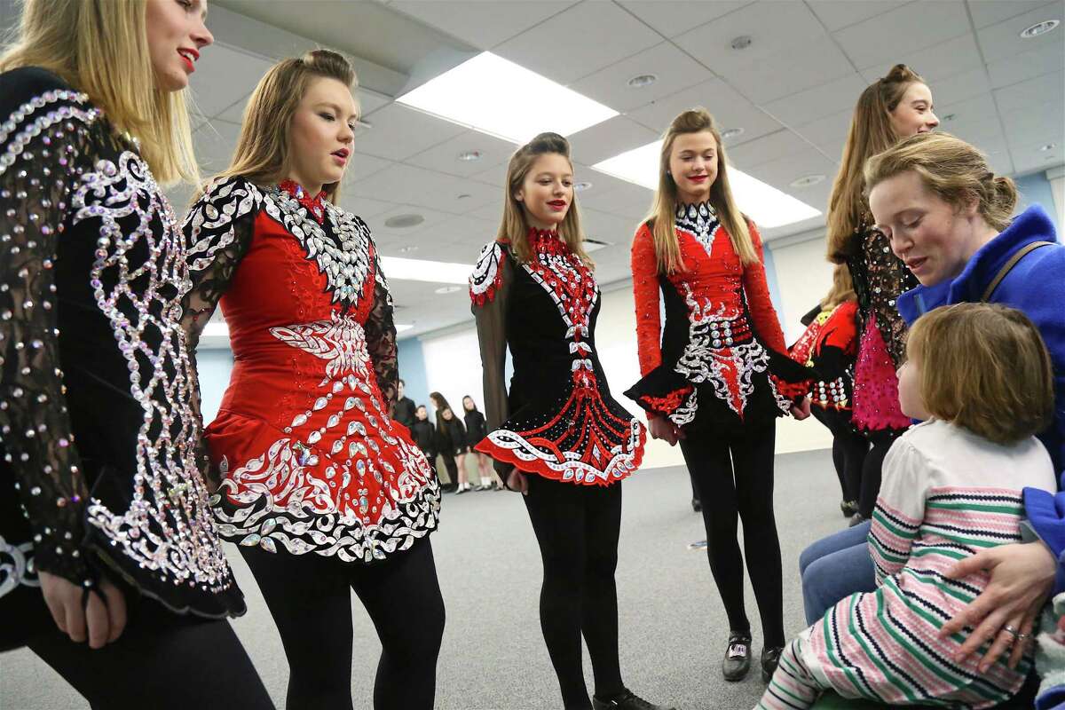 Irish dance lessons at library
