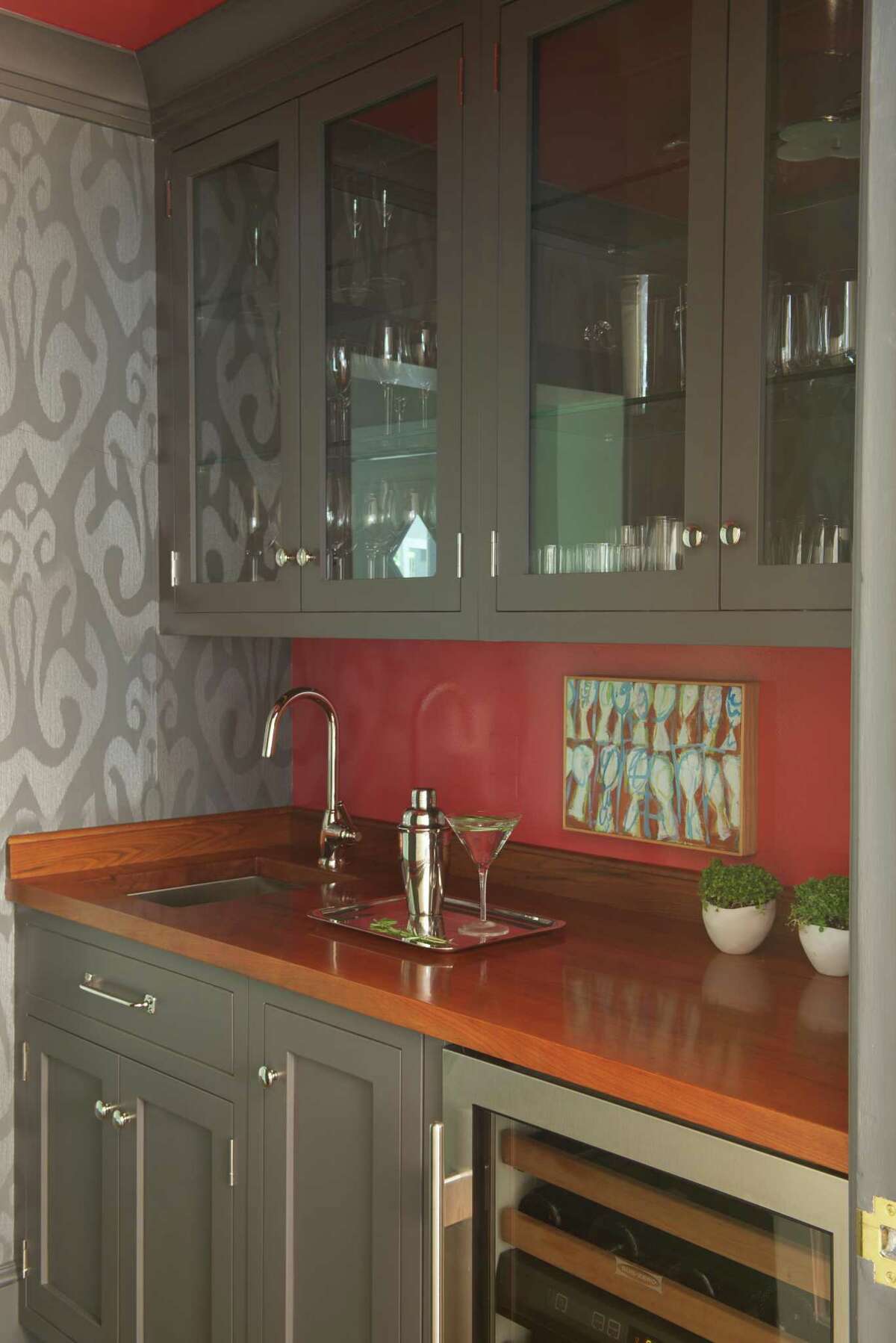 Today’s butler’s pantry The “kitchen” behind the kitchen