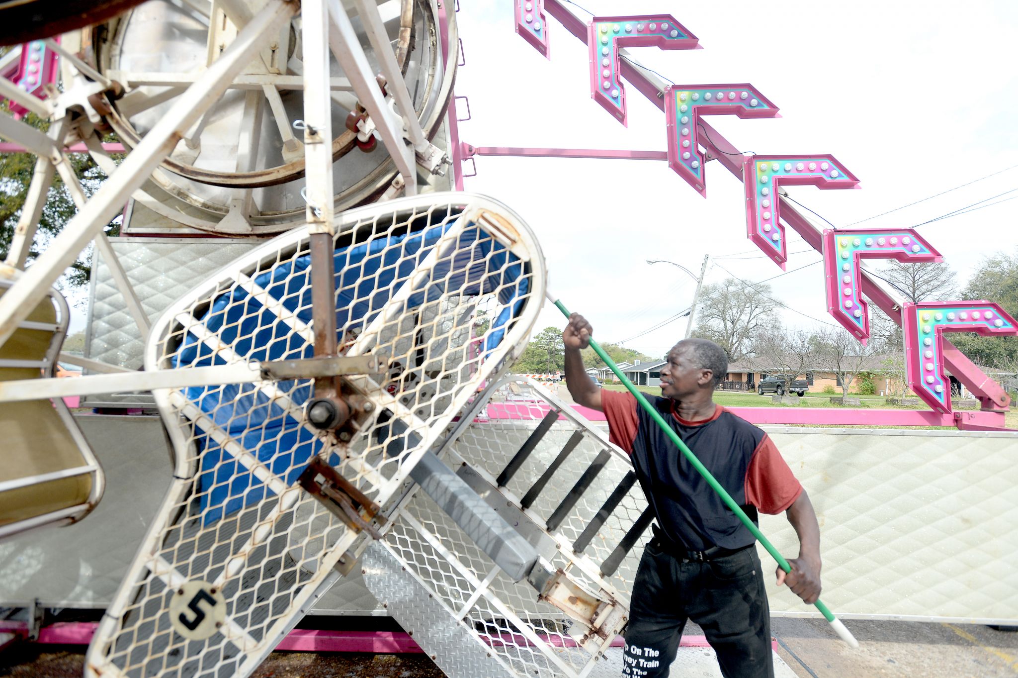 Photos Nederland Heritage Festival Preps For Opening 