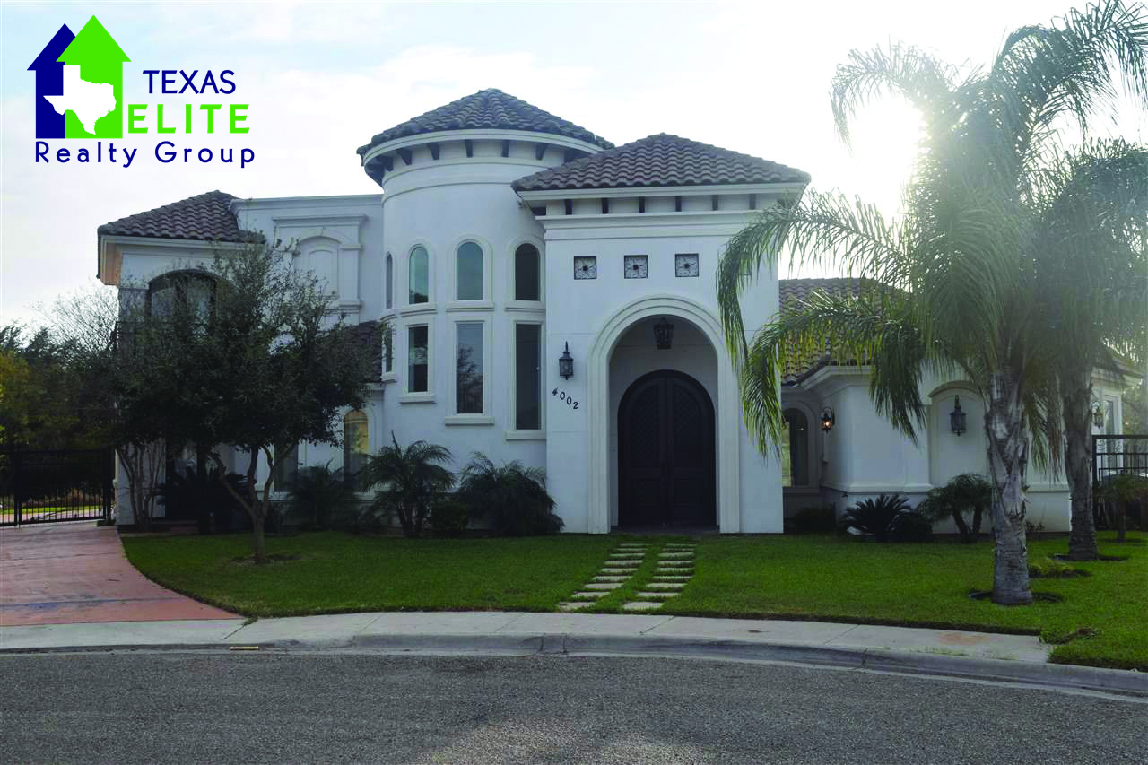 Beautiful home in Winfield Subdivision