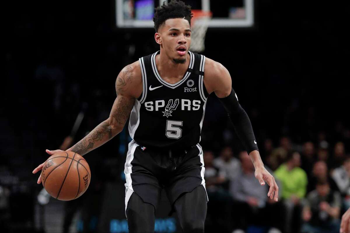 Spurs' Dejounte Murray suffers calf strain, will be lost for the near