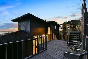 Tilden Park home with astounding Bay views lists for under $1M - Photo