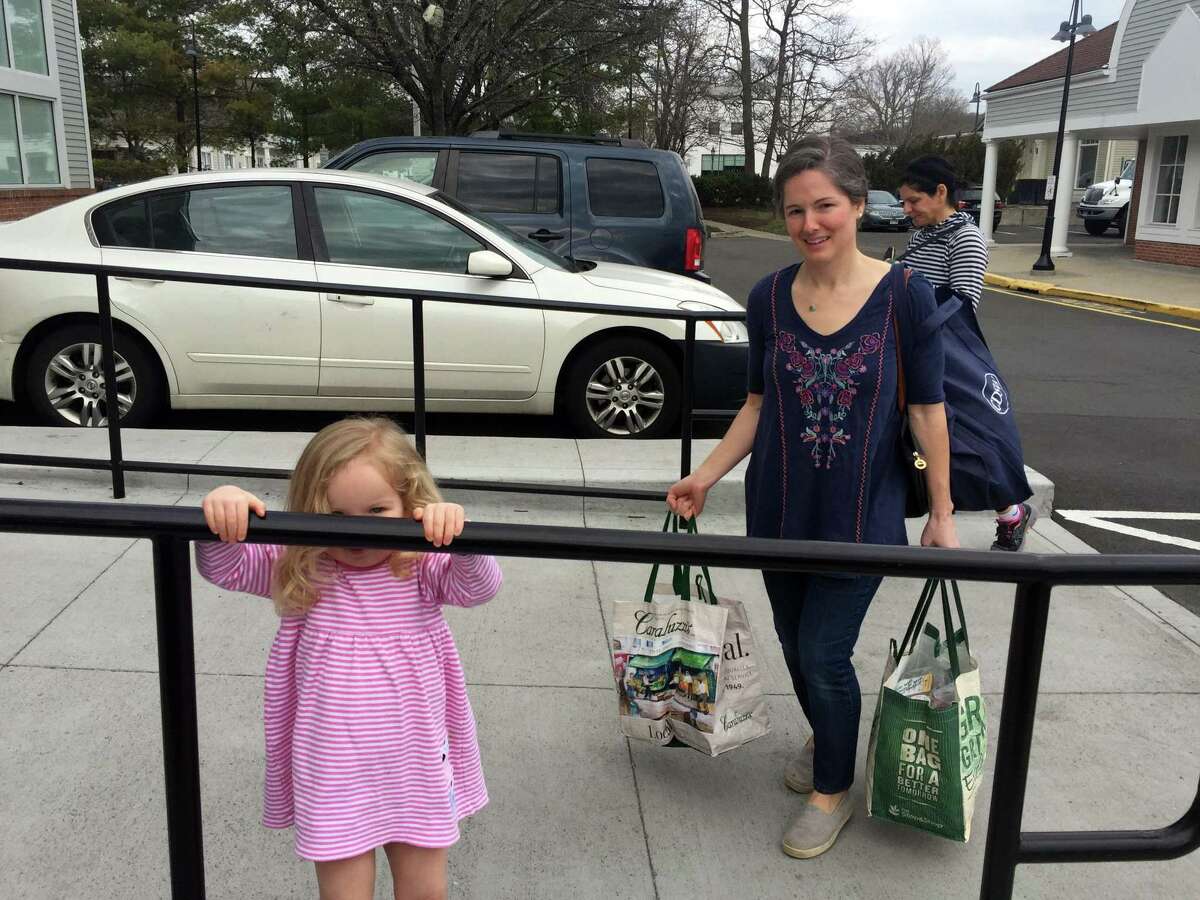 Hunter Arton and her daughter, Elizabeth,3 at Stop & Shop in Wilton, Connecticut.