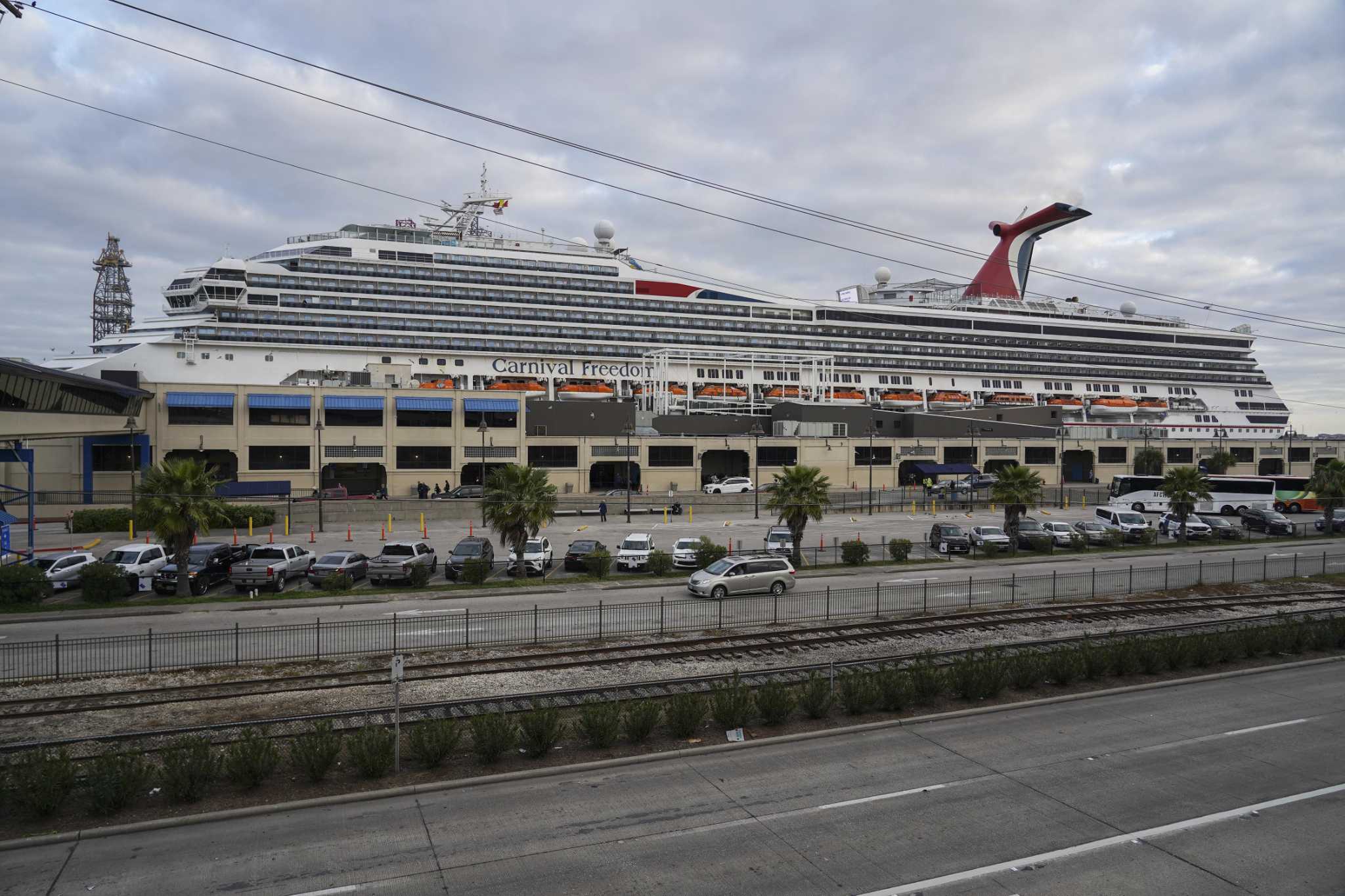 Carnival Cancels 2020 Cruises Out Of Most U S Ports Including Galveston Due To Covid 19