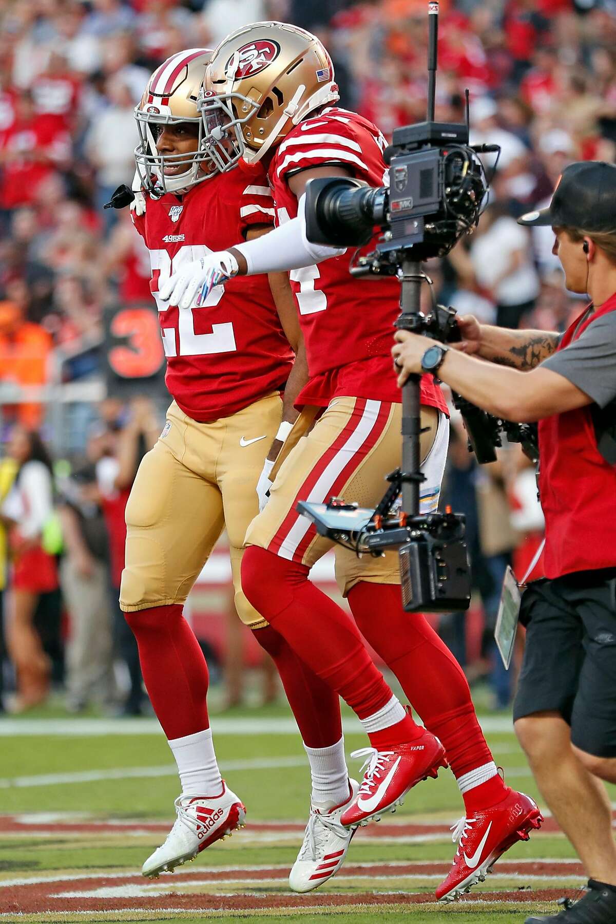 49ers’ Kendrick Bourne and Matt Breida heading in opposite directions