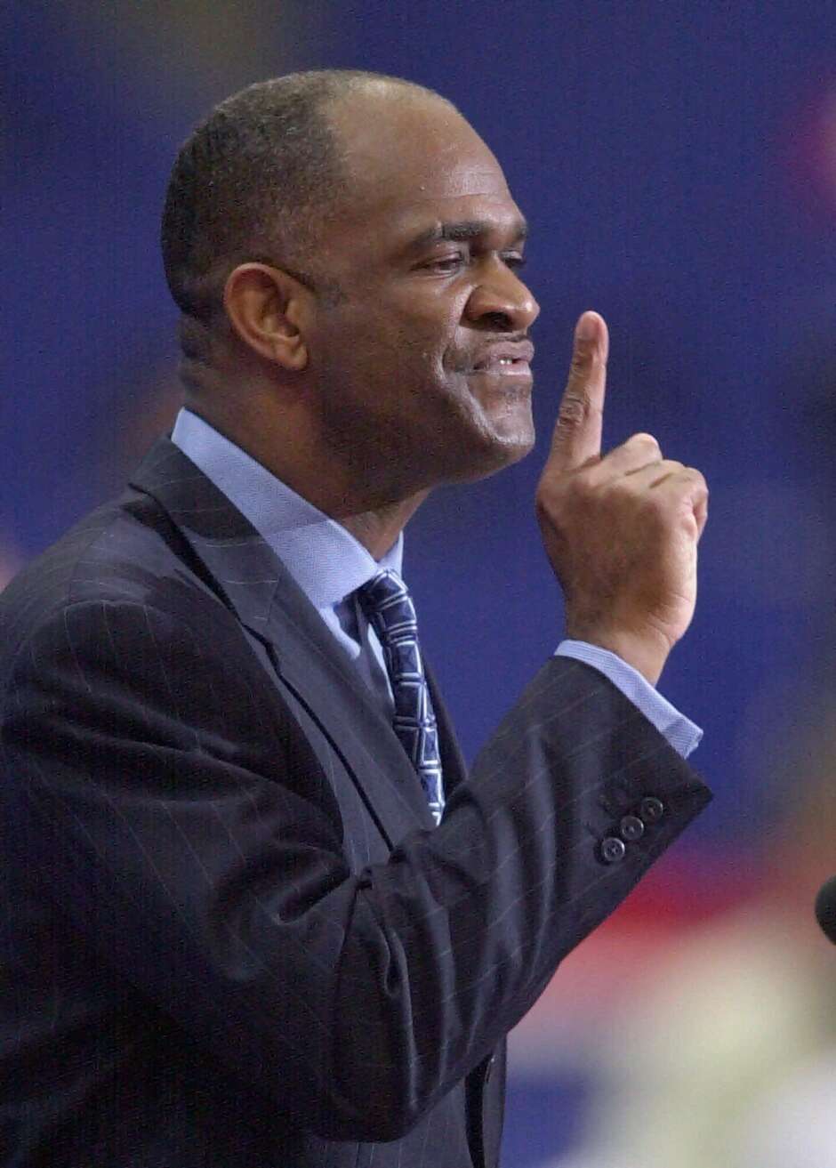 Pastor Kirbyjon Caldwell gets six years in prison for fraud scheme