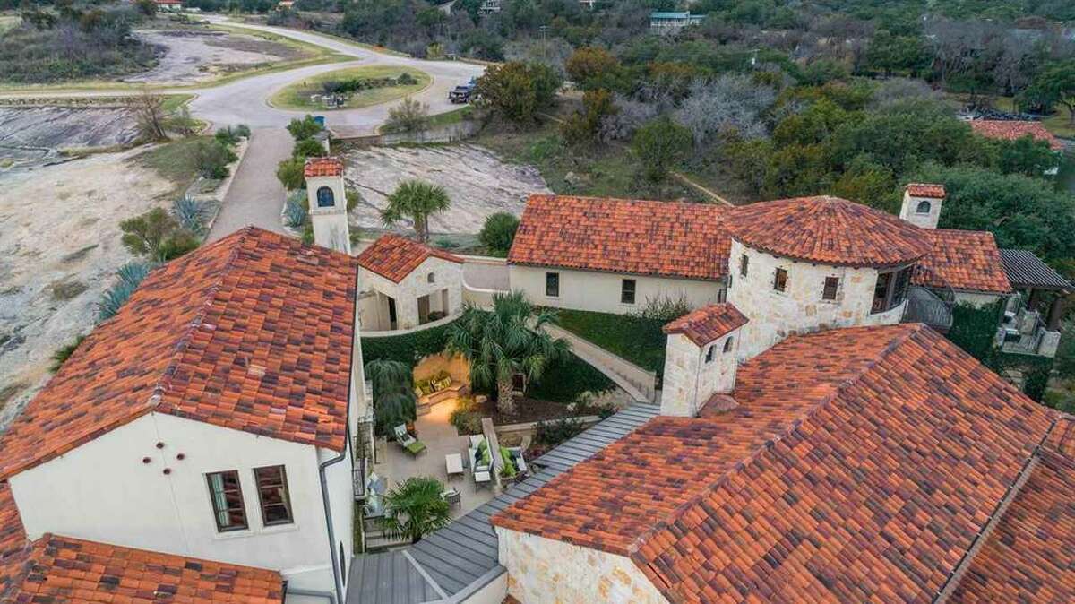 Inside a Horseshoe Bay, Texas resortstyle home