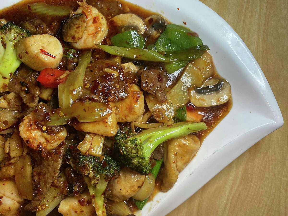 Review Phoenix Chinese Cafe restaurant hits and misses with 3 menus