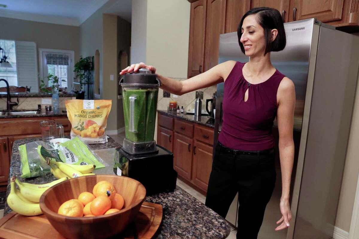 Going vegan helped this Houston doctor kick lupus. Now she’s helping ...