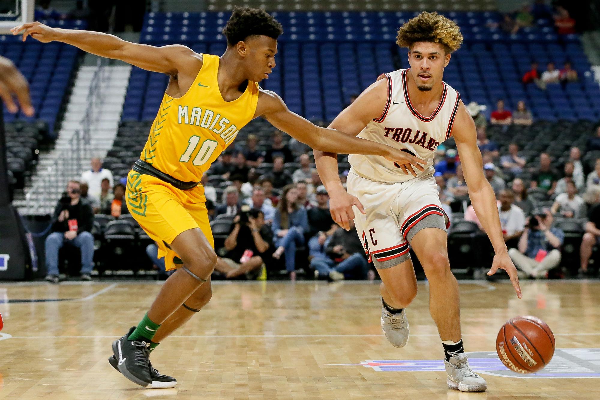 Balanced Scoring Leads Dallas Madison To Win Expressnews Com
