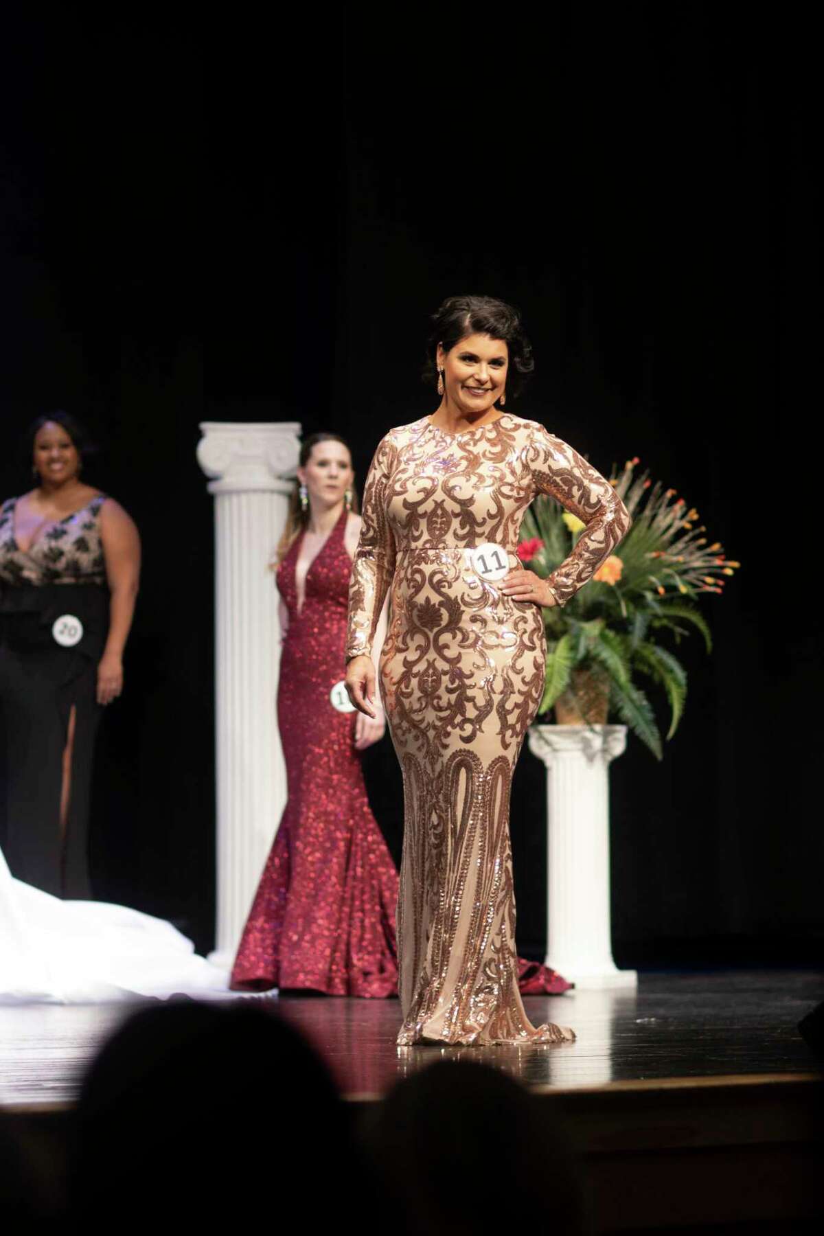 Mrs. MichiganAmerica Pageant features Midlanders