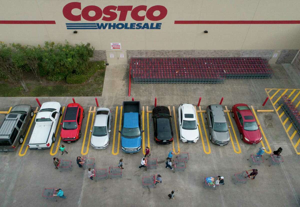 Costco's new pandemic policies give first responders, healthcare