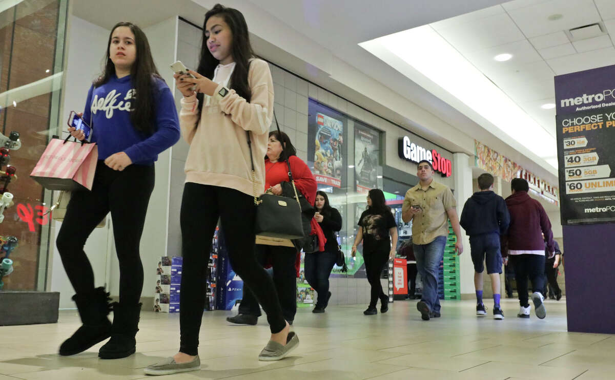 In this 2016 file photo, holiday shoppers browse for deals at the shops at Mall Del Norte.