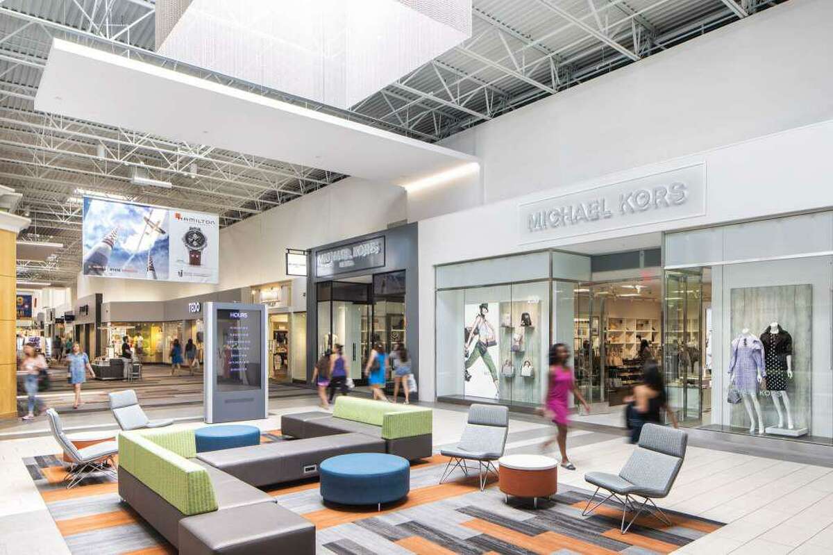 Simon Property Group unveils new wing at Galleria mall in Houston