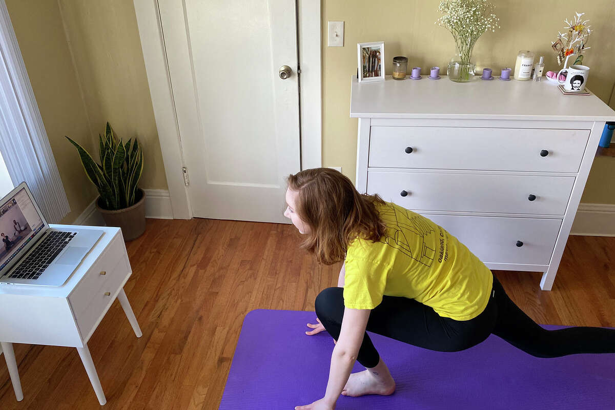 I tried virtual yoga. Here's why it may be better than the real thing