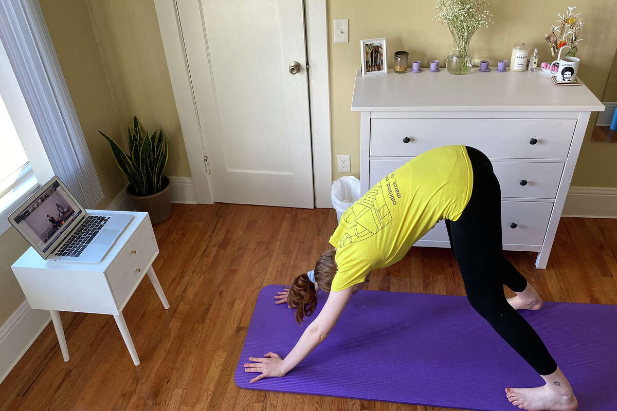 I tried virtual yoga. Here's why it may be better than the real thing