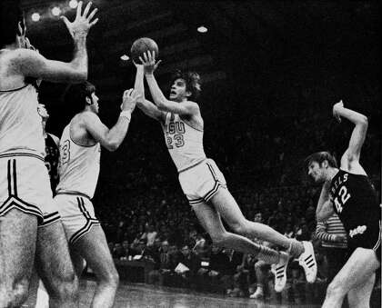 Sheltering In Place And Missing Nba Here Are The Top 10 Basketball Books Of All Time Sfchronicle Com