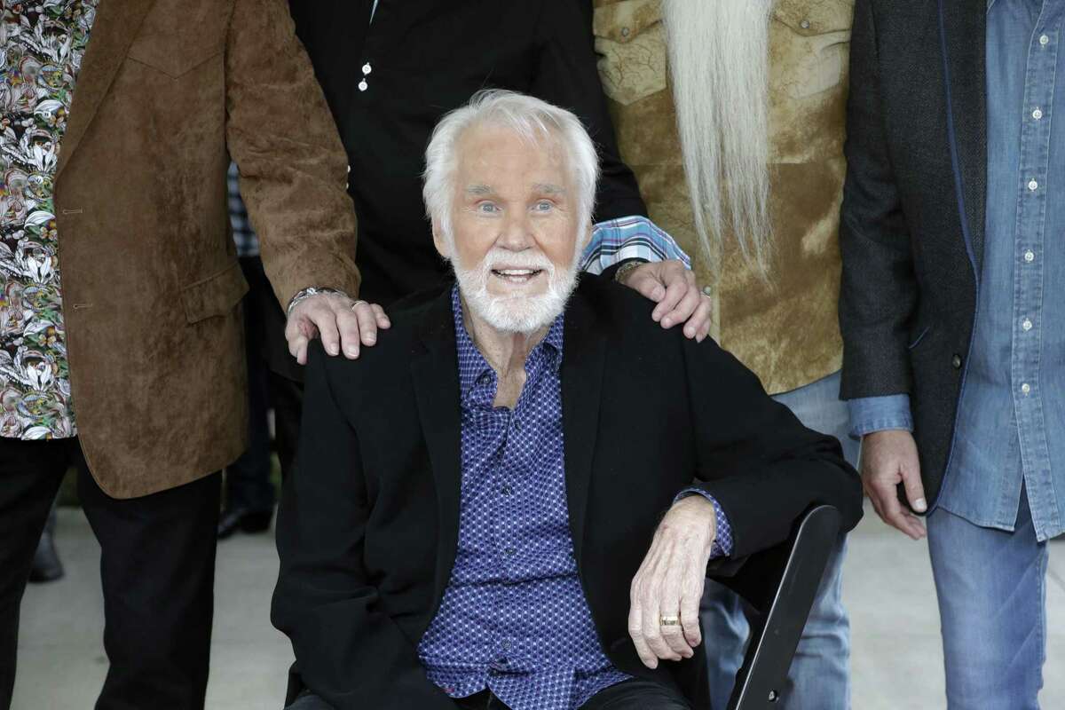 Kenny Rogers dies at age of 81