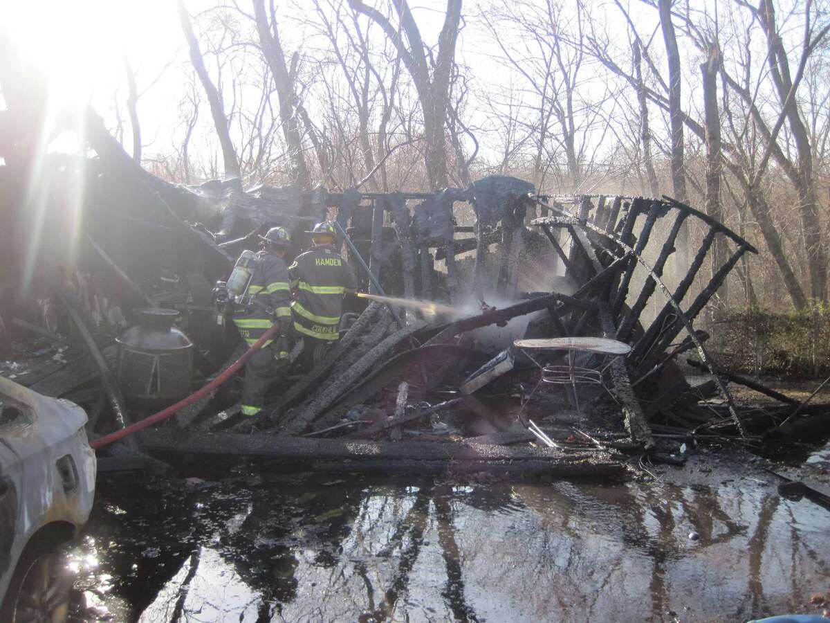 Hamden fire destroys garage, 1 vehicle