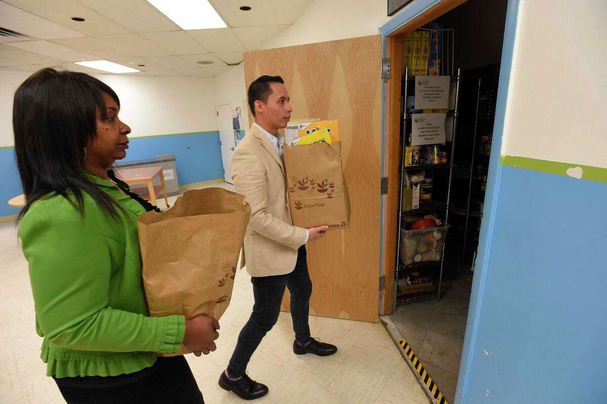 Congregation Agudath Sholom leads Stamford food drive during