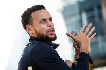 Stephen Curry will hold a q&a with Dr. Anthony Fauci on Thursday at 10 a.m.