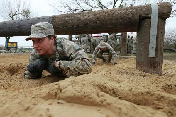 Coronavirus Threat In San Antonio Has Air Force Creating New Basic Training Site Expressnews Com