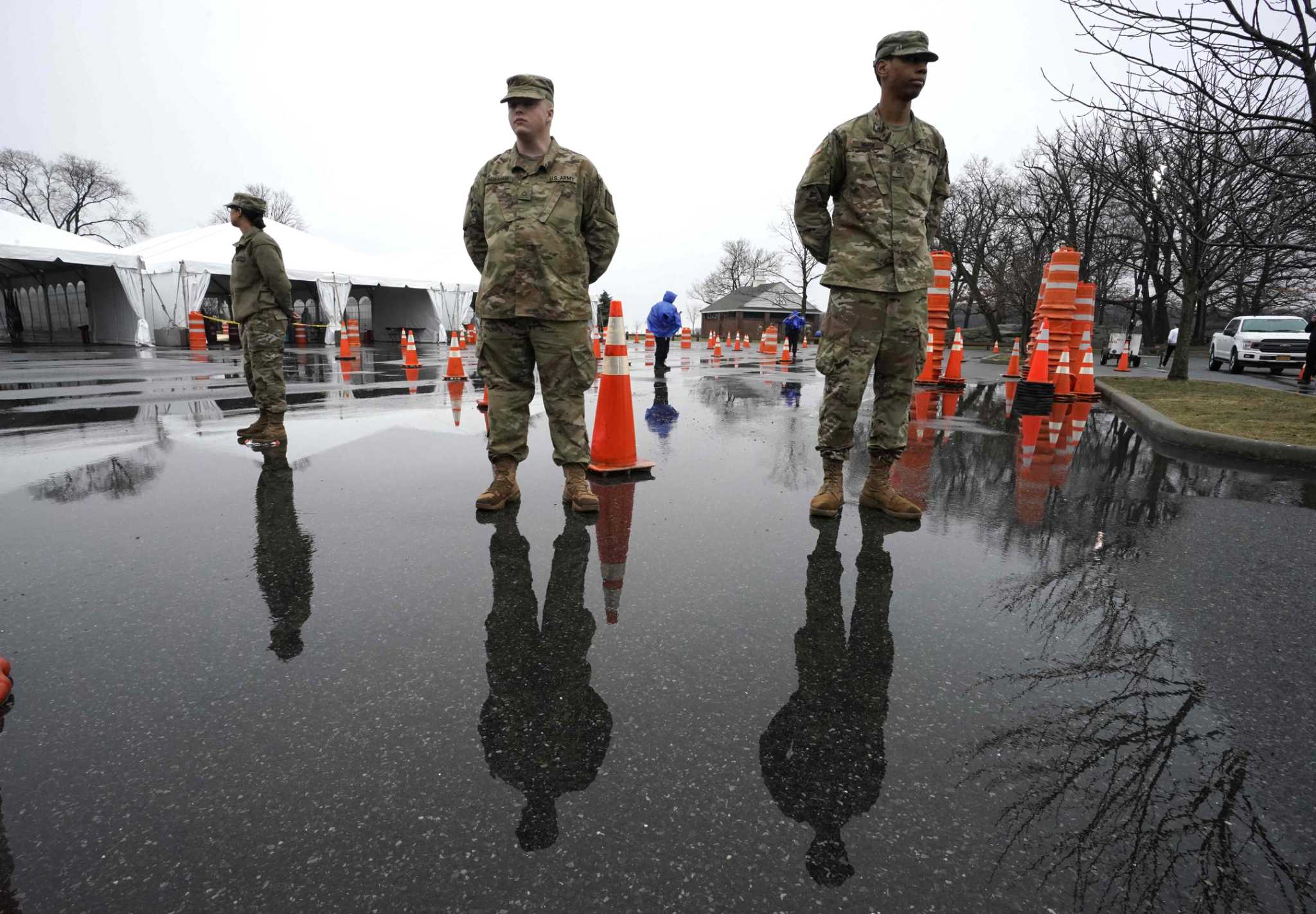Gov Greg Abbott Deploys Texas National Guard To Help With Mobile Testing Houstonchronicle Com