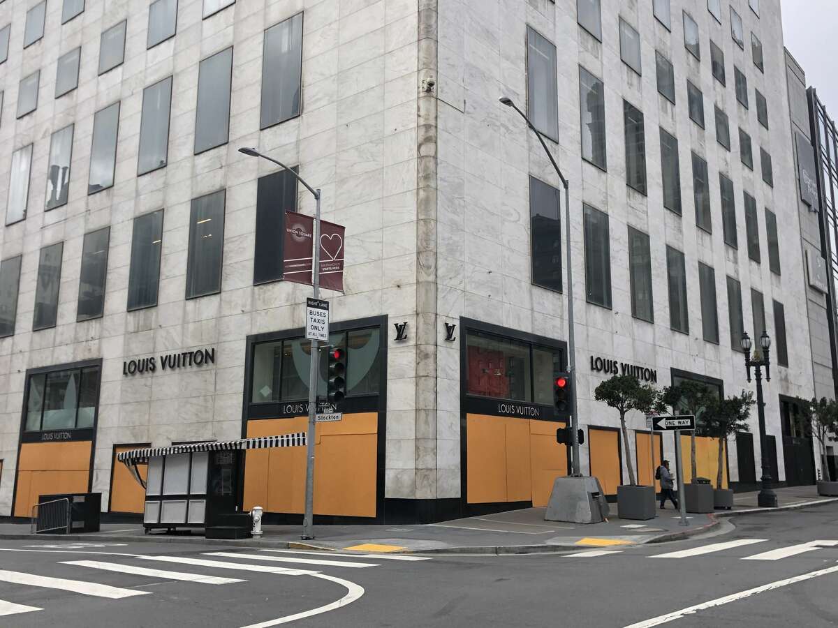 See the boarded-up designer storefronts in San Francisco&#39;s Union Square