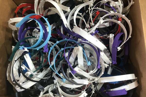 Baker Hughes retasks 3D printers to make anti-coronavirus ...