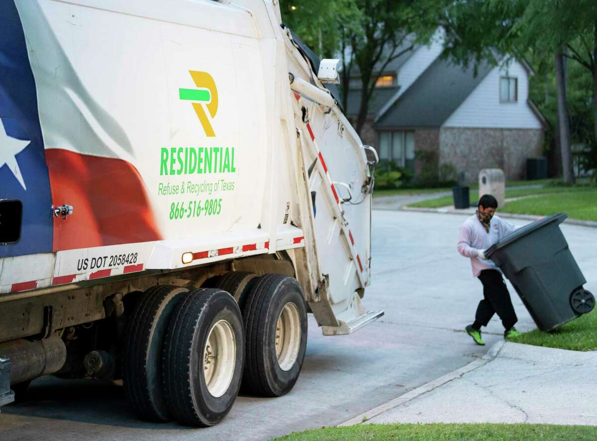 Houston council to consider 1.14 monthly charge for garbage, recycling