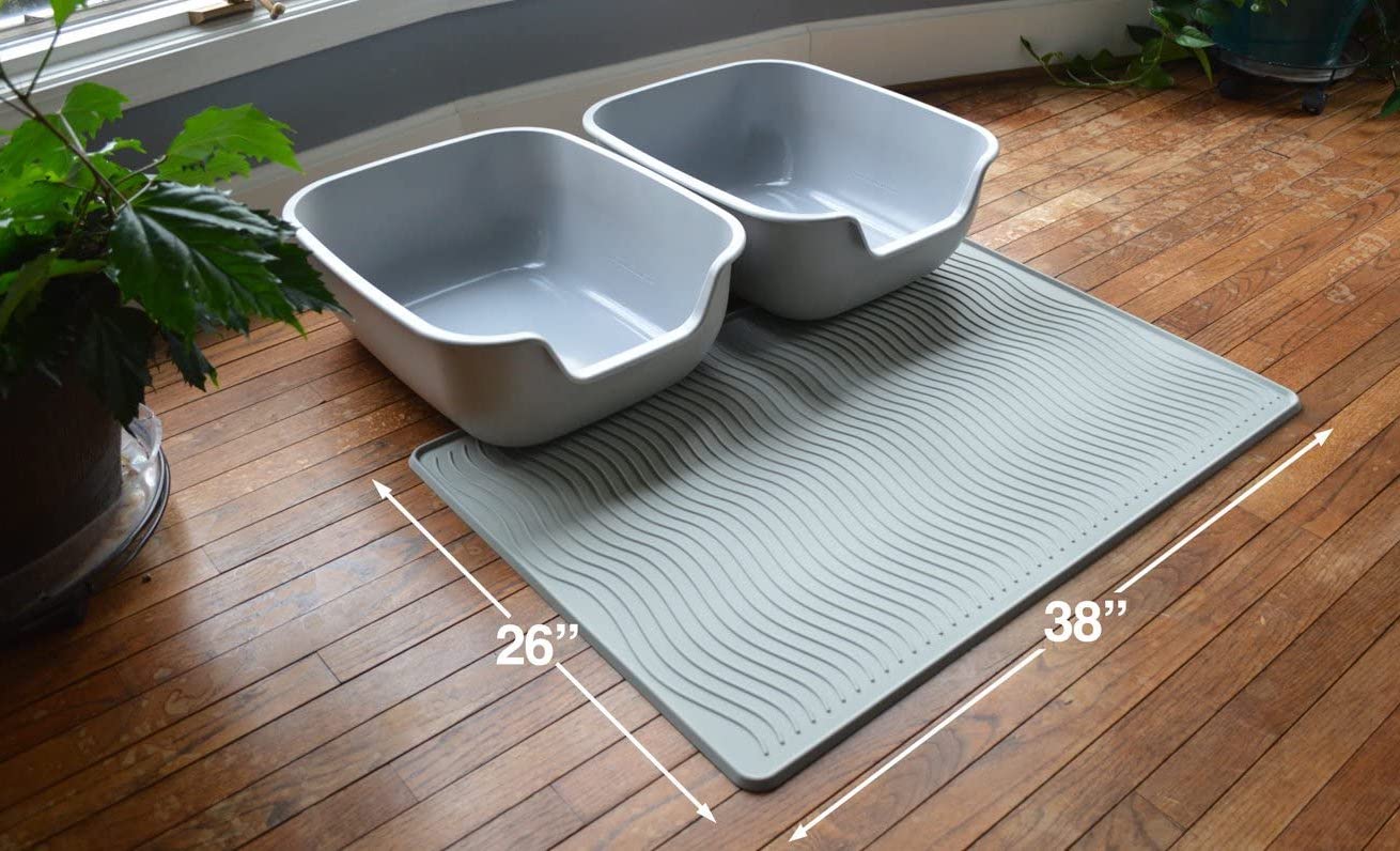 This extra-large mat is the only one you'll ever need under a litter box