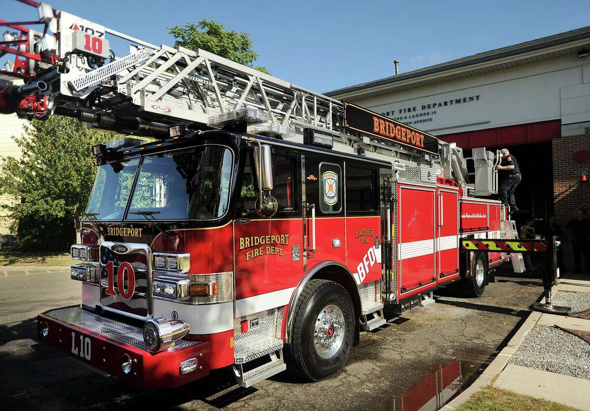 Bridgeport structure fire extinguished