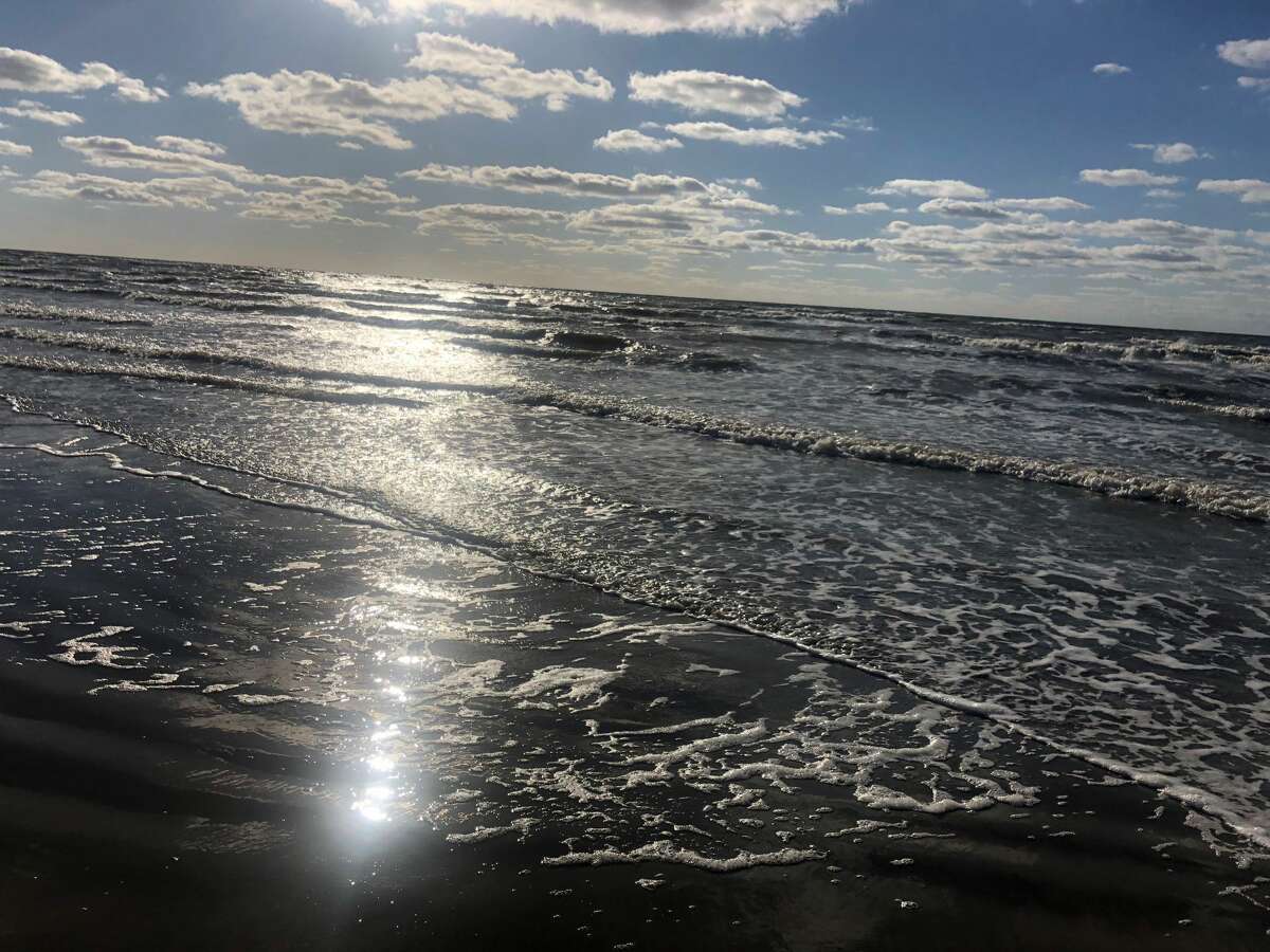 Galveston County reopens some local beaches to the public