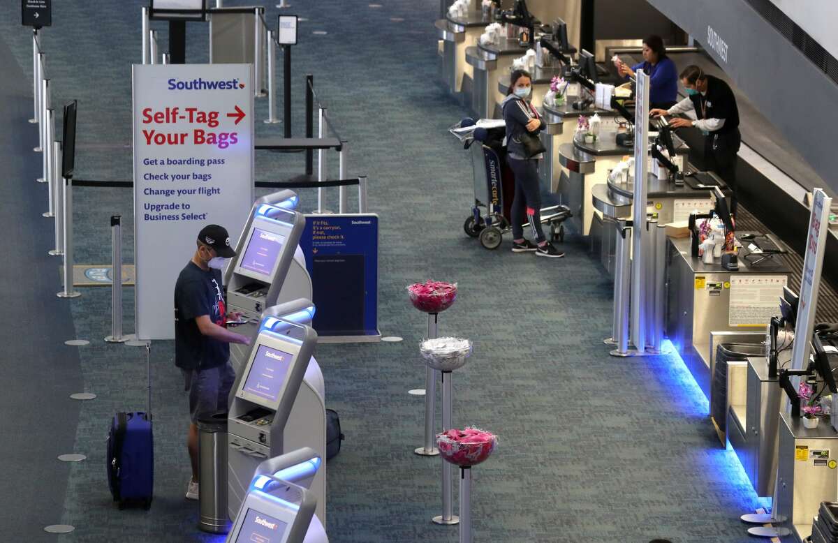 SFO's United Terminal 3 renovation project postponed