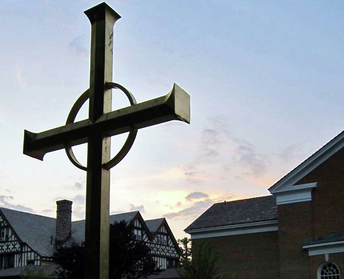 Wilton Congregational Church is encouraging Christians to participate in a “stay at home” Easter event called #aCROSSthecountry.