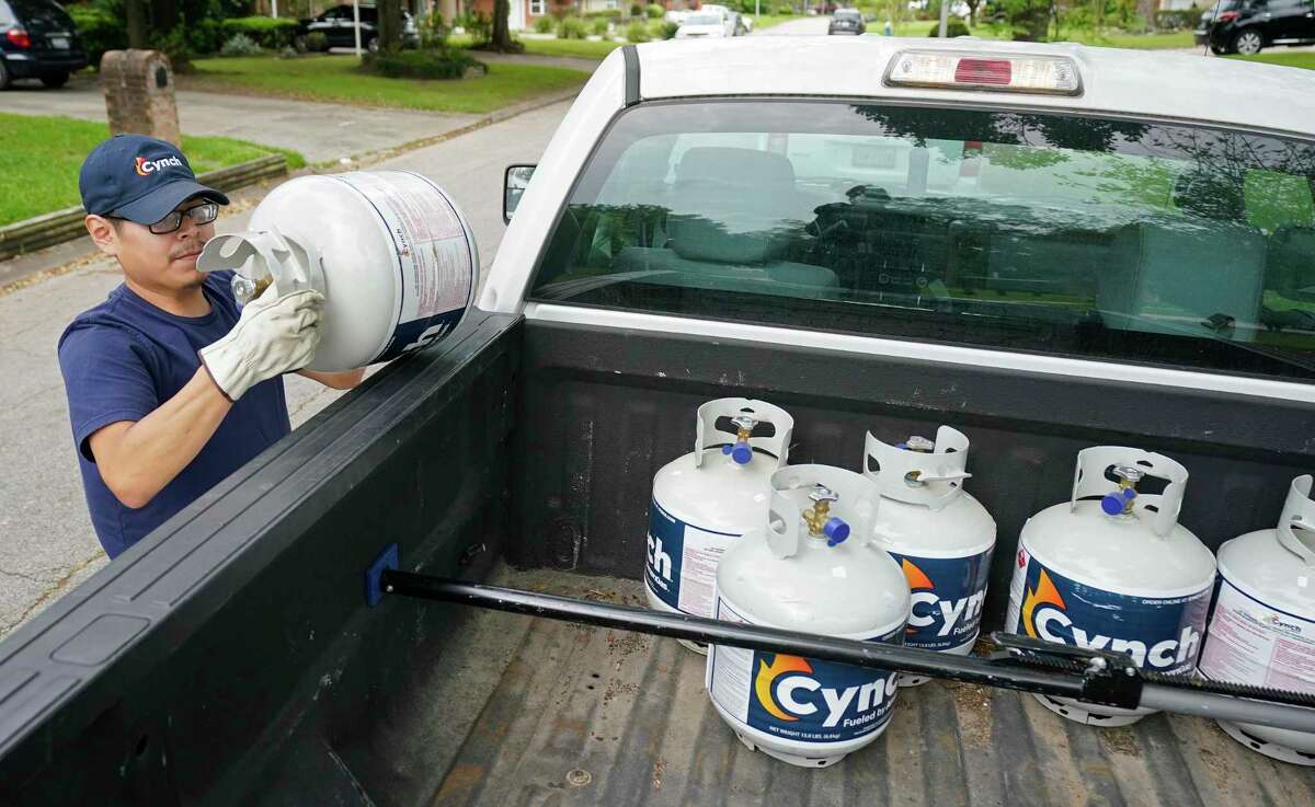 Propane tank delivery company sees brisk business during coronavirus