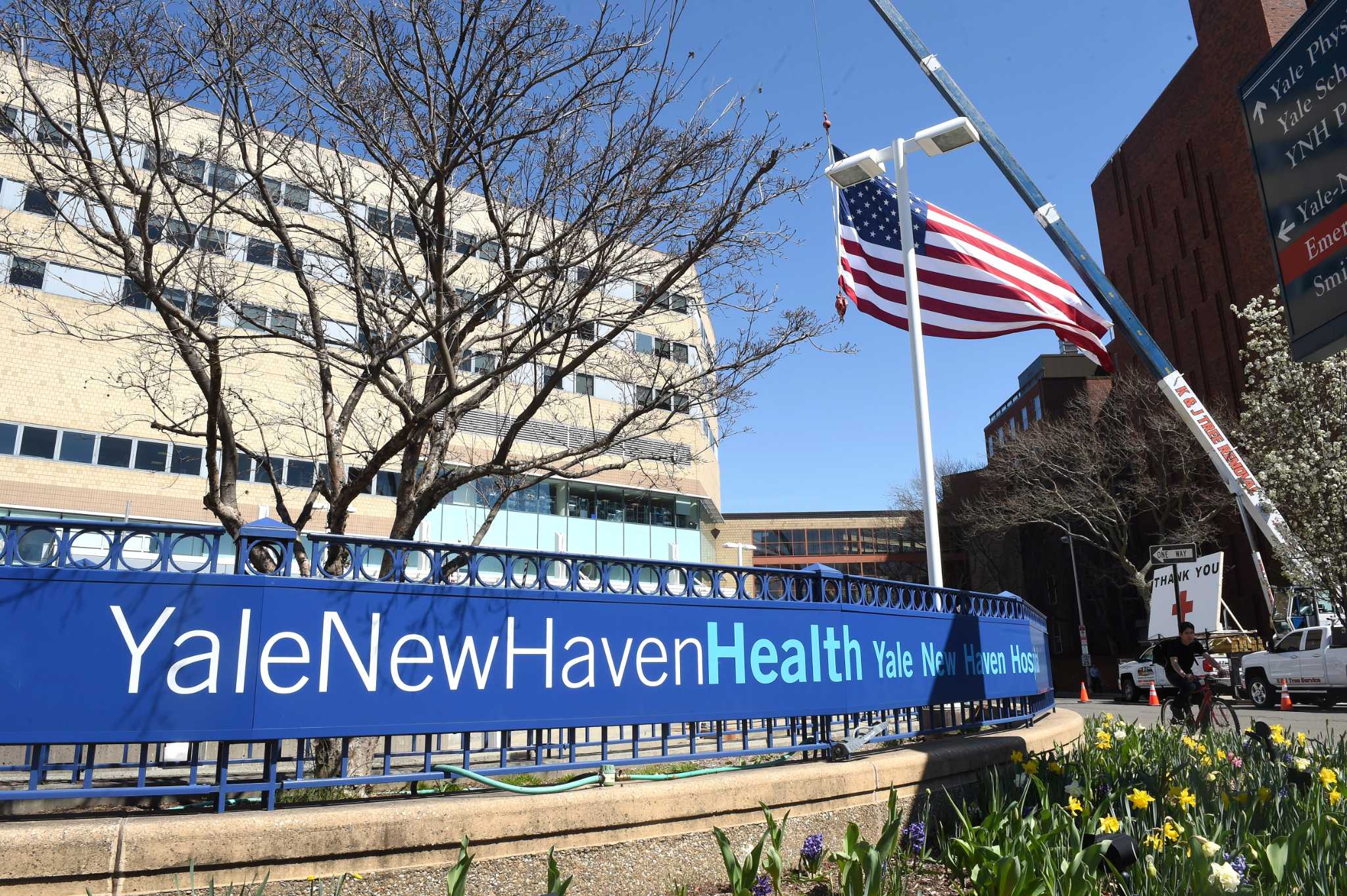 Neighbors, nonprofits fundraise for Yale New Haven Hospital worker