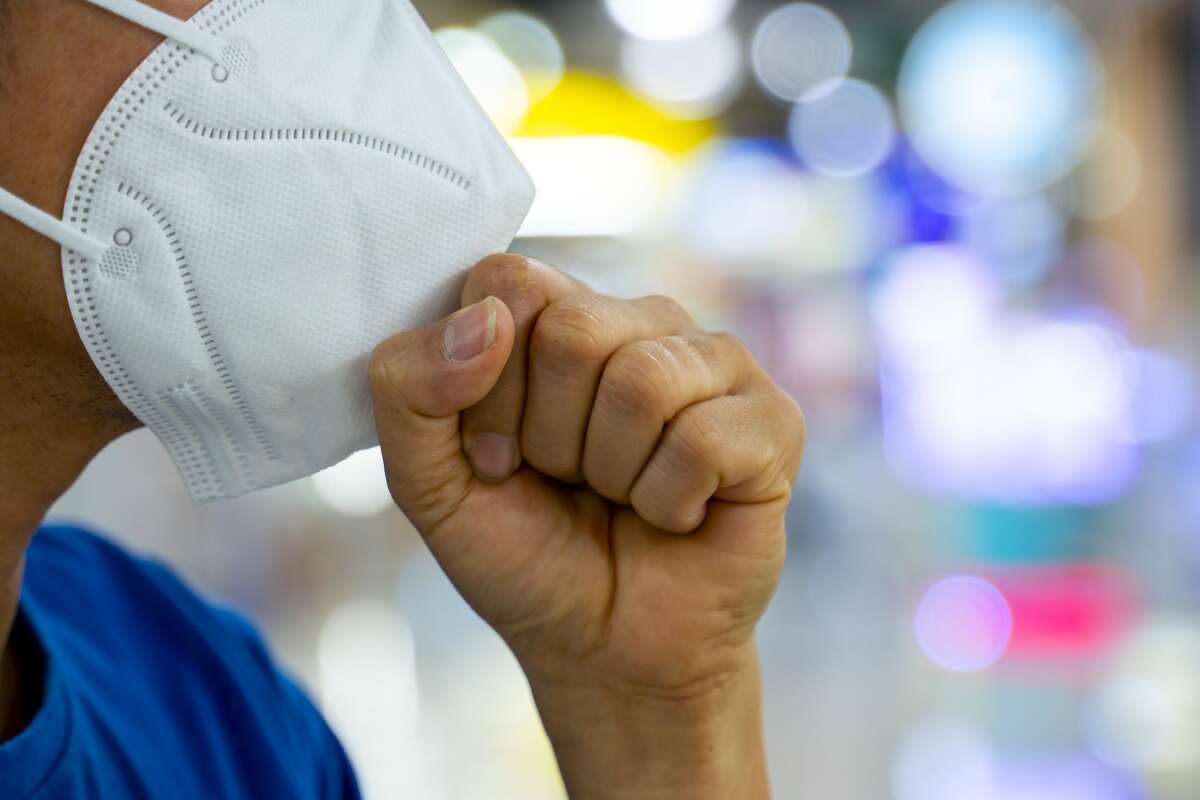 Two black men say they were kicked out of Walmart for wearing masks