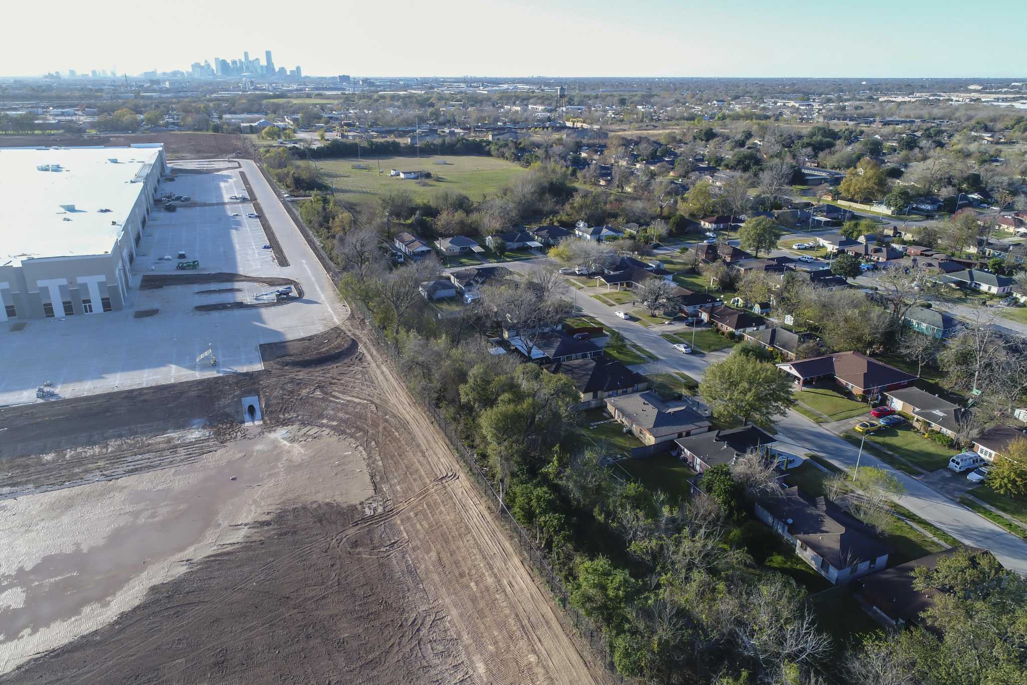 EPA’s roll back of clean air regulations will increase coronavirus risk [Opinion]