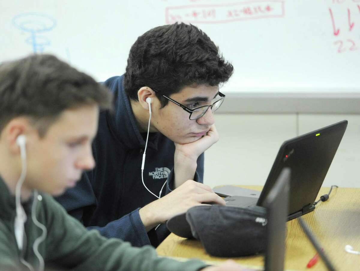 Pasadena ISD spends $2 million on laptops for grades 34