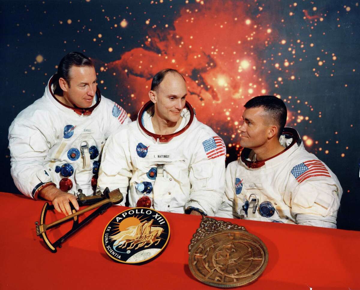 Lessons from a ‘successful failure’ Apollo 13 astronaut, flight