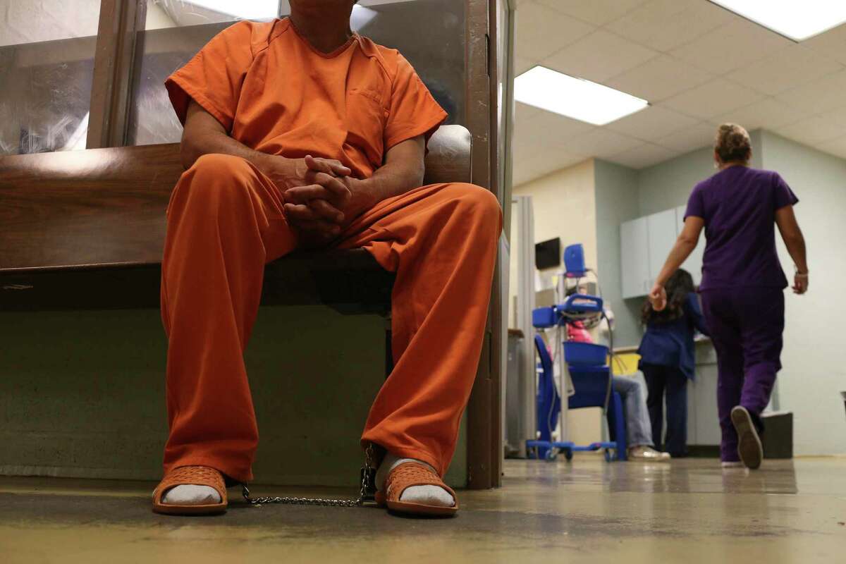 San Antonio inmates fear coronavirus exposure after two sick men are