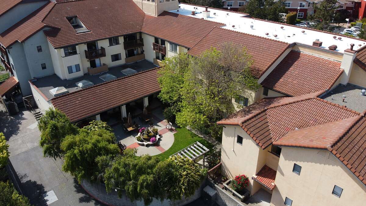 Families left in dark as coronavirus races through Bay Area nursing homes