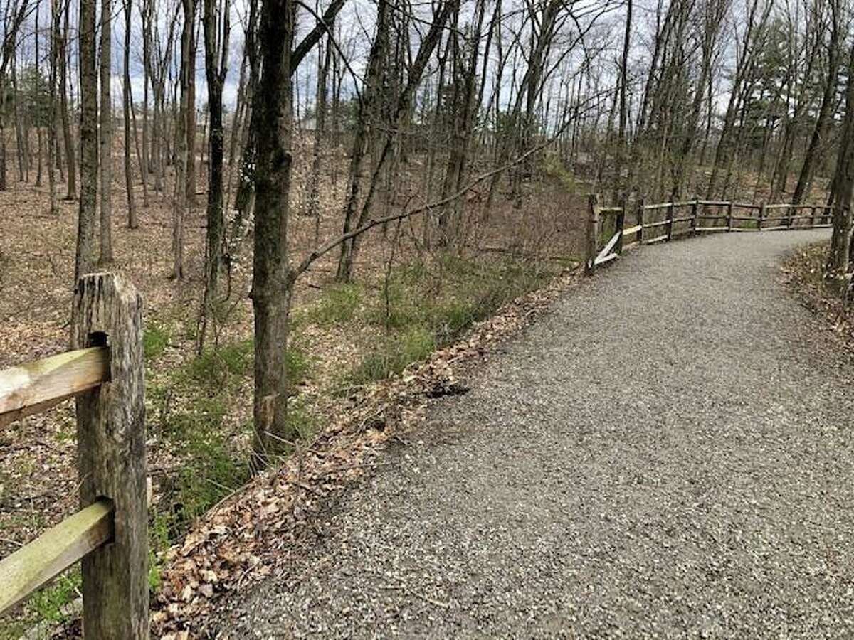 The Shelton Trails Committee is asking the public’s help in identifying who removed several sections of fence at the top of the Silent Waters dam — the Rec Path — and threw them down below the dam.